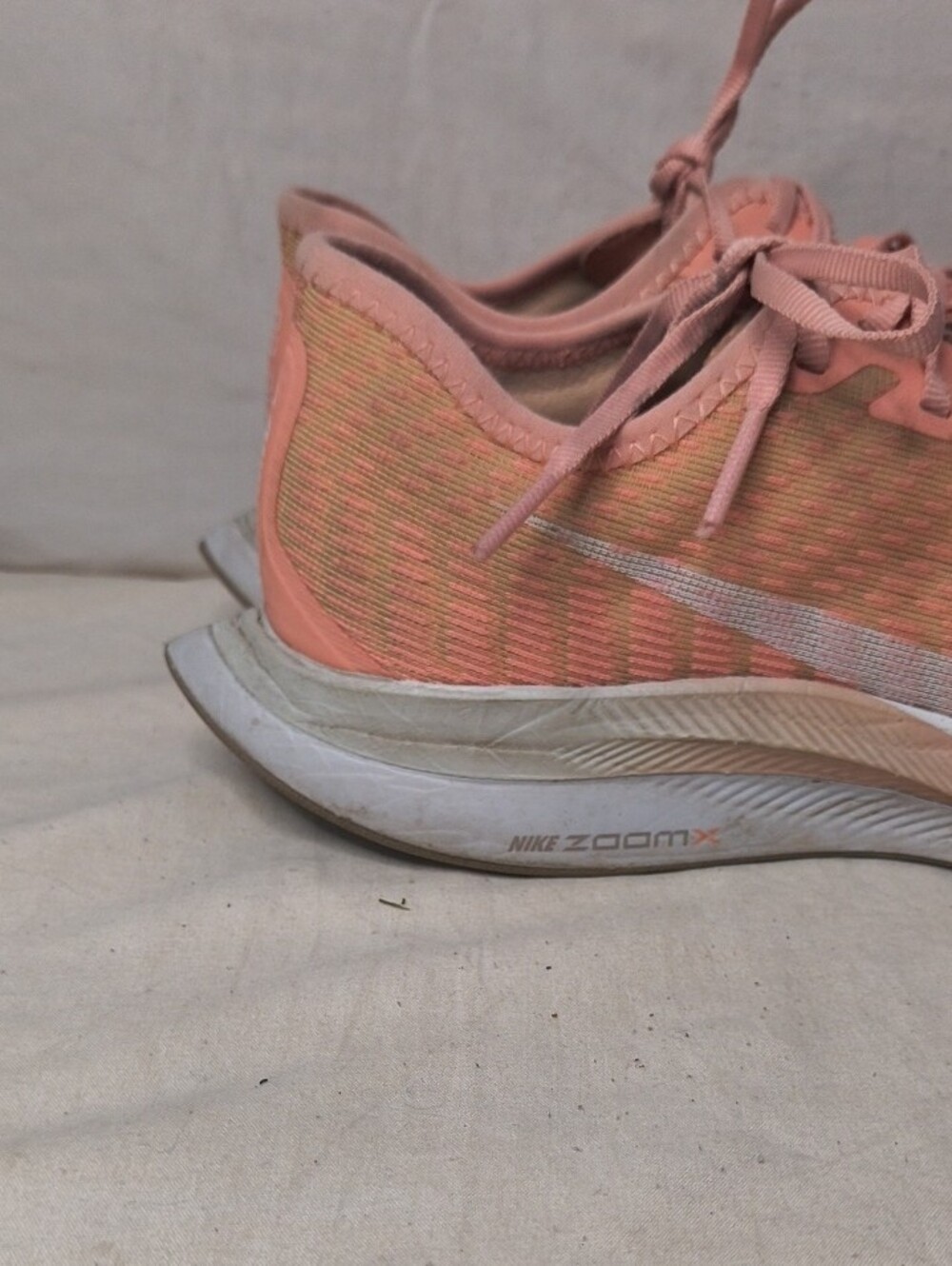 Nike Women's Peach/Pink Athletic Running Shoes Size 9 AM - Picture 7 of 10